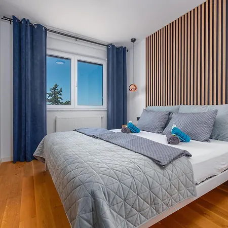 Stunning In With House Sea View * Kožino