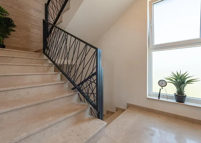 3 Bedroom Awesome In