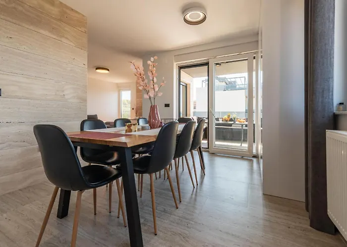3 Bedroom Awesome In 아파트 *