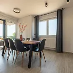 Stunning Apartment In Kozino With House Sea View * Kožino
