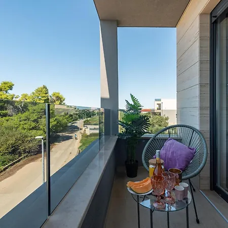 Stunning In With House Sea View