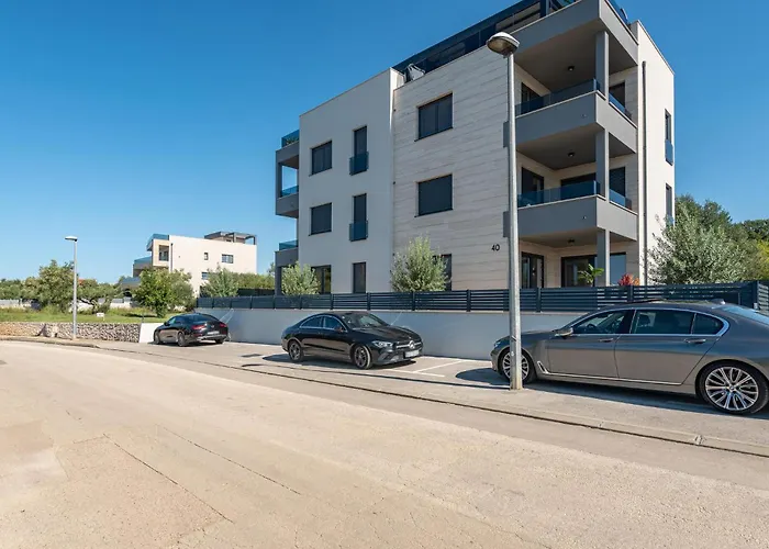 3 Bedroom Awesome In * Kožino